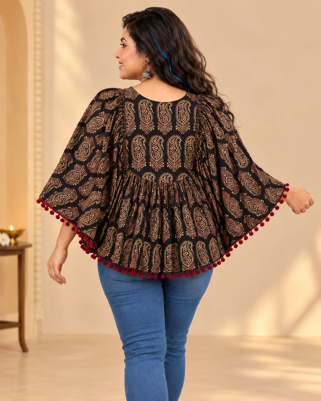 BLACK AJARAK & MIRROR PONCHO
